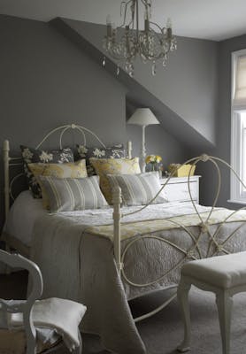 Schlafzimmer aus Lead Colour